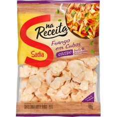 Peito de Frango Temperado Cozido Cubos Congelados Sadia 400g